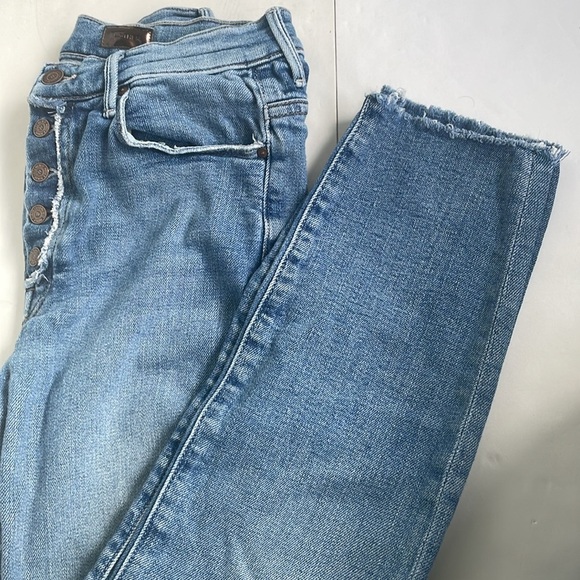 MOTHER The Fly Cut Stunner Ankle Fray Night On a Shiny White Vespa Blue Jeans 26 - Picture 4 of 17